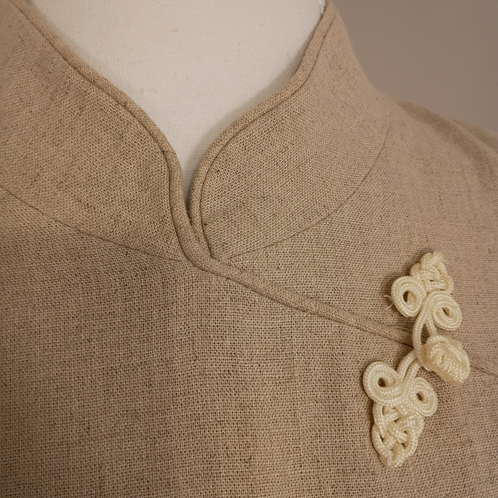 David Warren Beige Qpao Cheongsam with Pankou Linen Blend Women Dress Size 14 - Picture 4 of 11